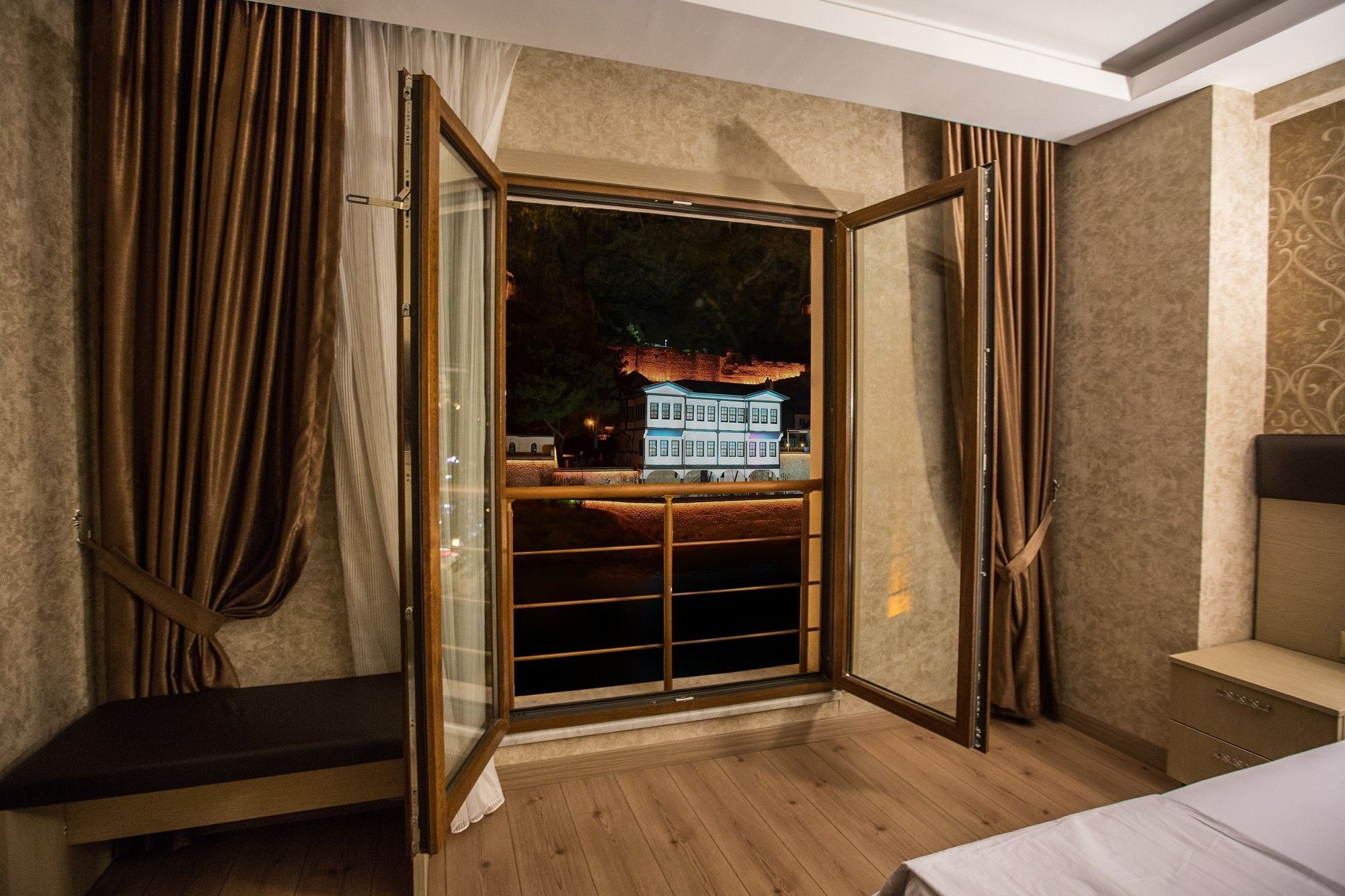 Payidar Hotel Amasya Eksteriør billede